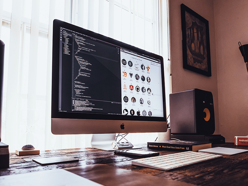 2605+ Free Mac Mockup Psd