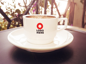 Coffee Cup Mockup: Free PSD