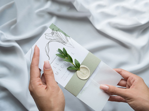 Wedding Invitation Card Mockup – PSD Freebie