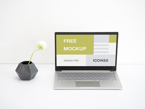Laptop Mockup – PSD Freebie