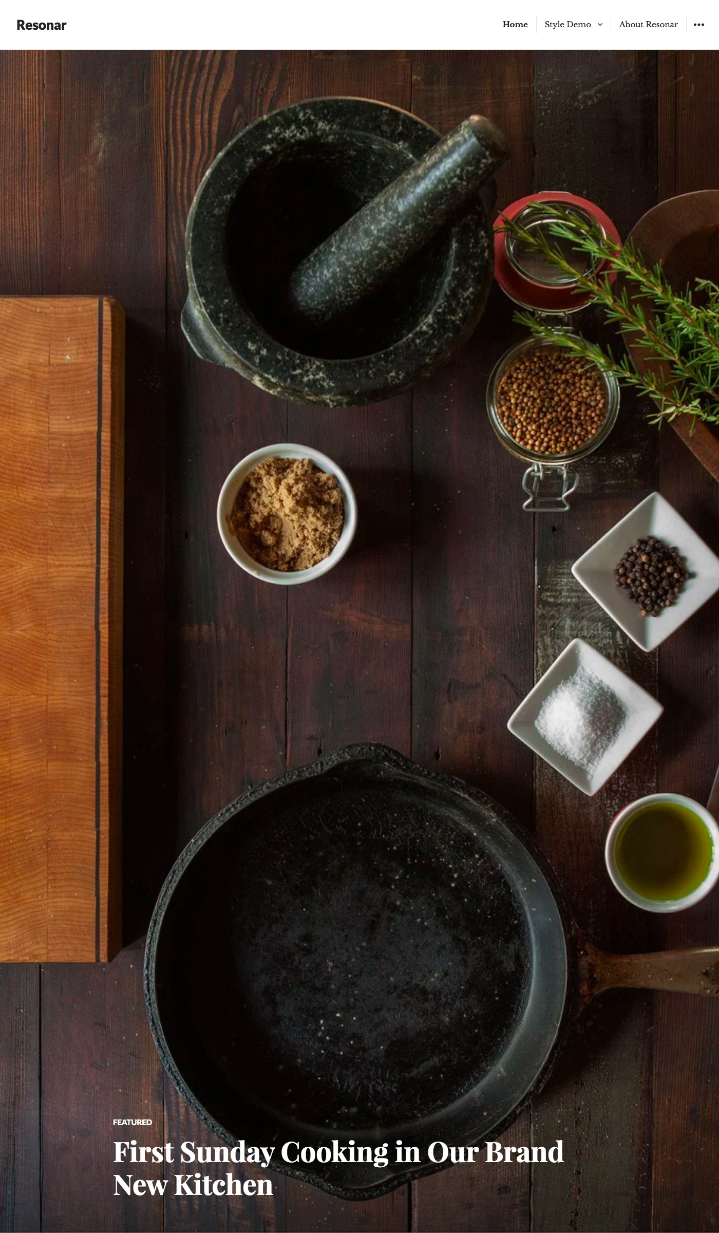 Resonar - Free Blog WordPress Theme Large Preview